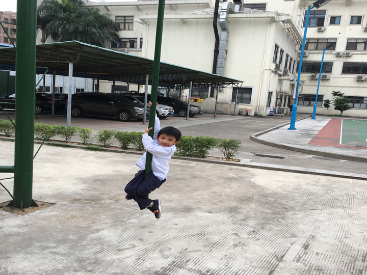 公明中英文学校OA、OB班到公明消防中队进行