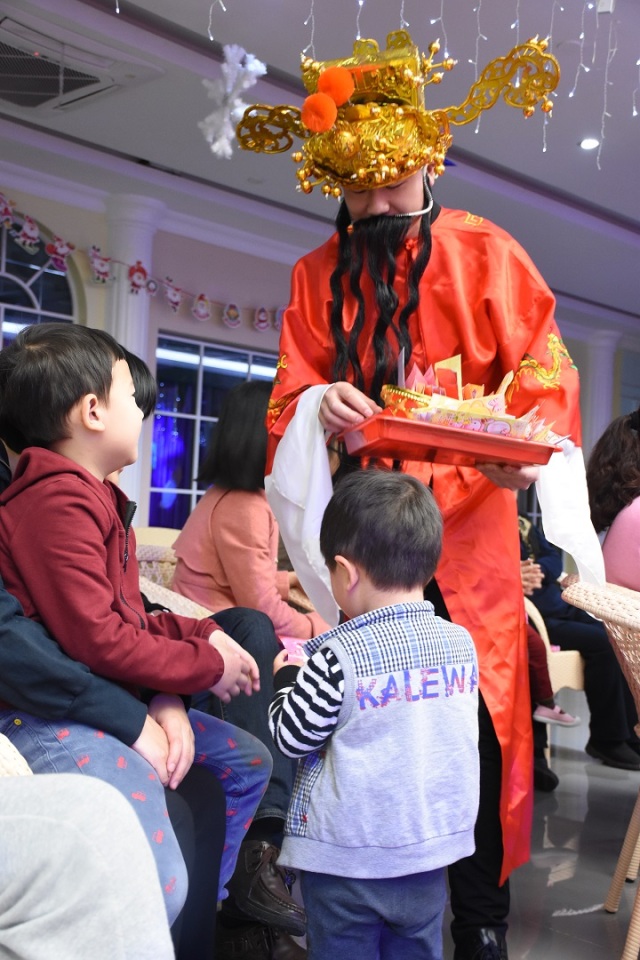 小鸡小鸡咯咯哒~开”汇“啦！