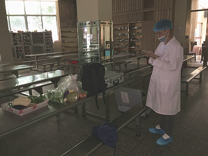 学校在龙华区食品安全专项检测中项项达标