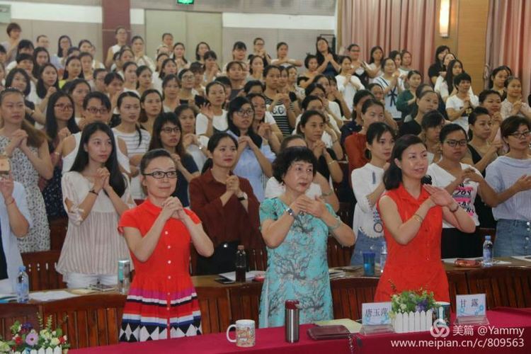 龙华区教学管理人员观察.分析专题培训