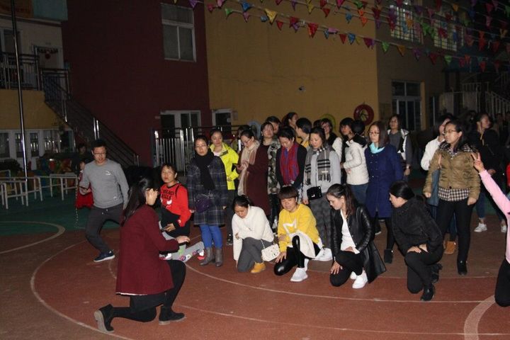 第十一届运动会家长裁判与义工动员大会顺利召开