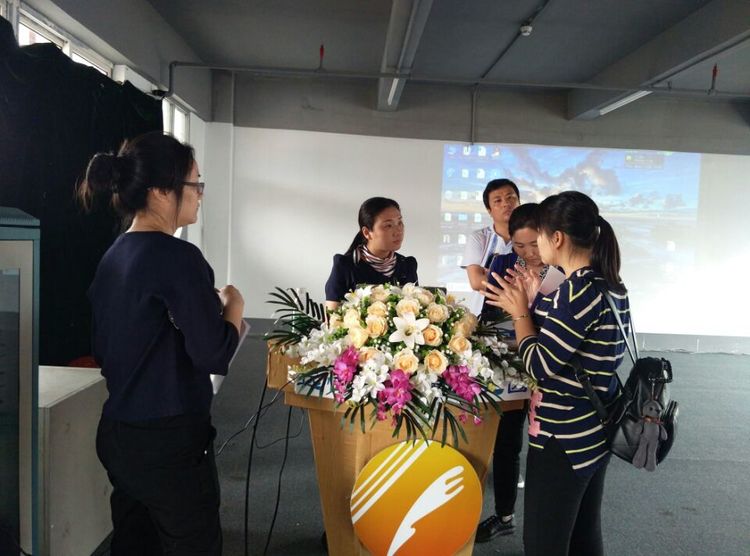 花园幼儿园幼小衔接家长会报道 