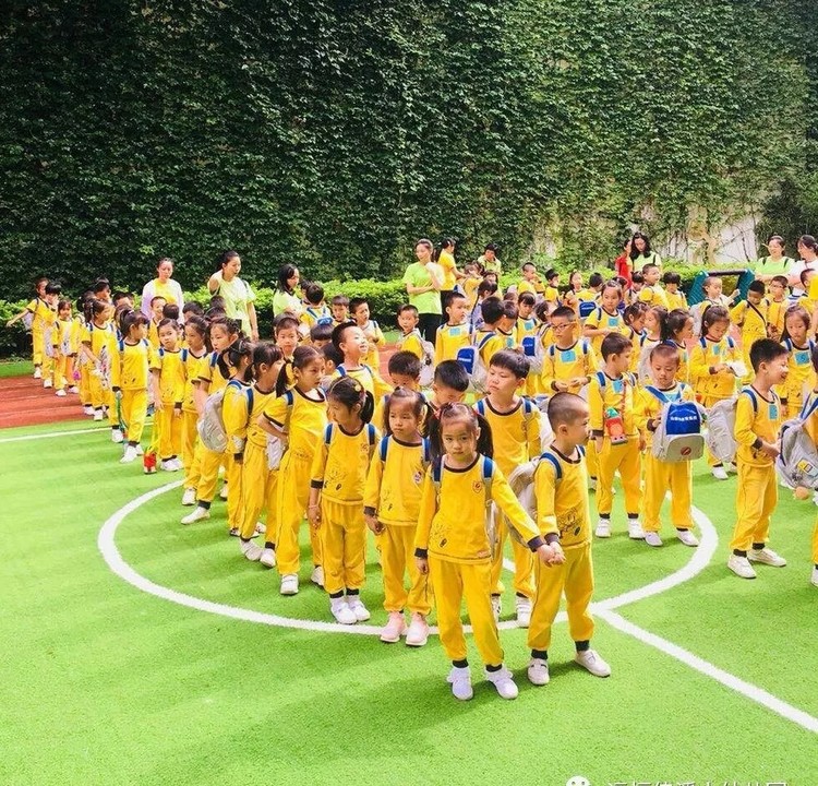 向梦想出发—大班幼儿参观丹堤小学